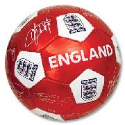 06-07 England Signature Ball